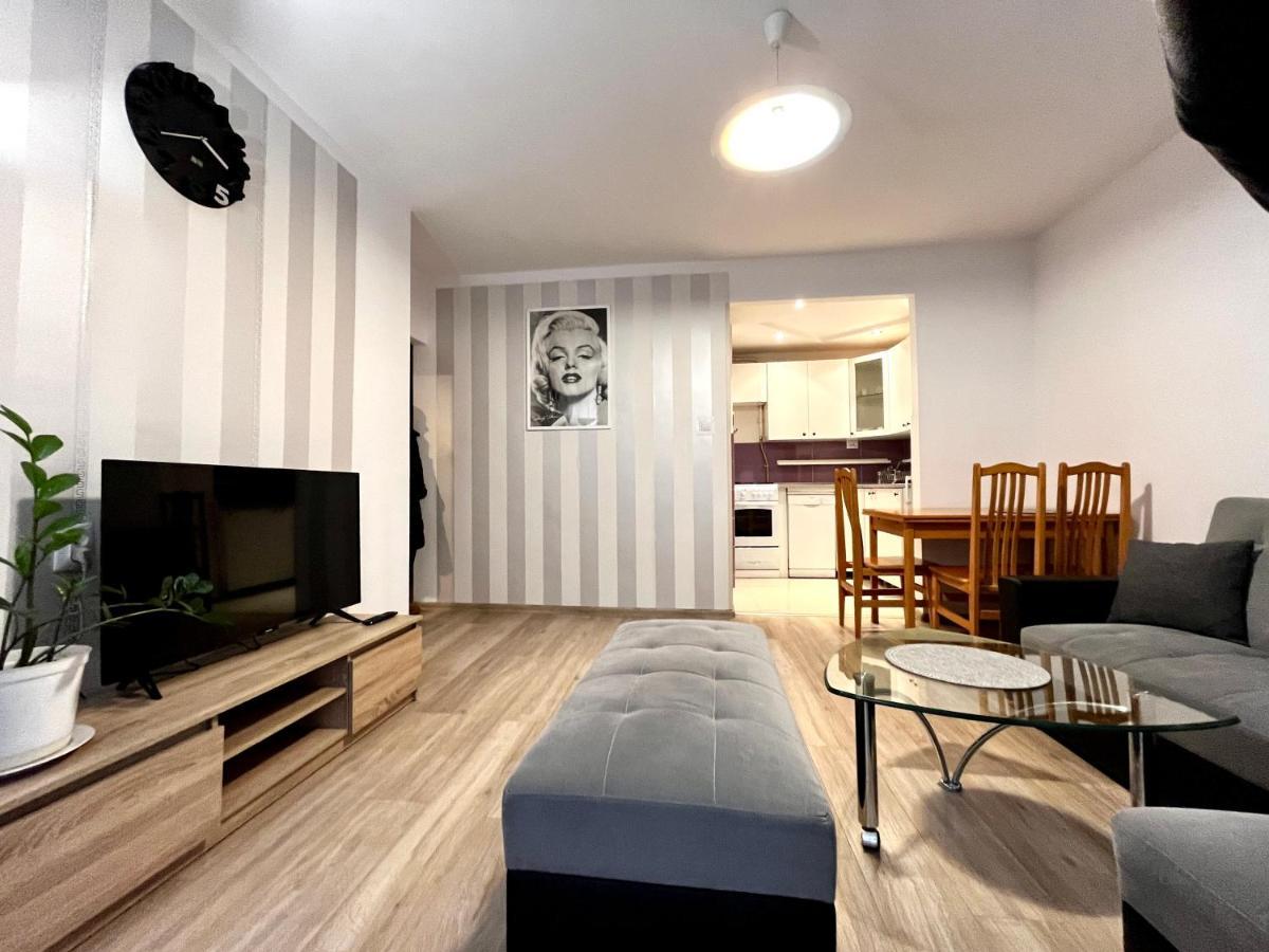 Apartment Charmig *
